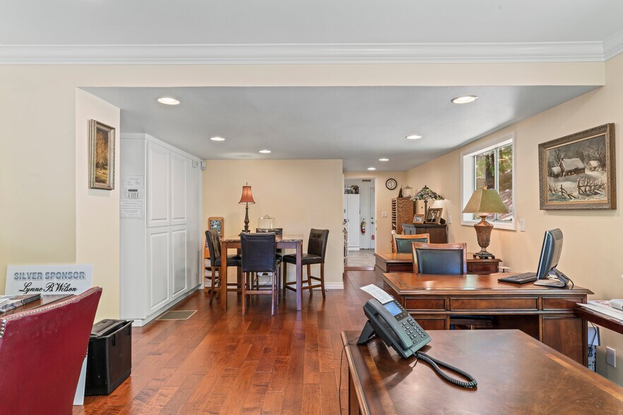 More Photos Of 27180 Highway 189, Blue Jay Office For Sale