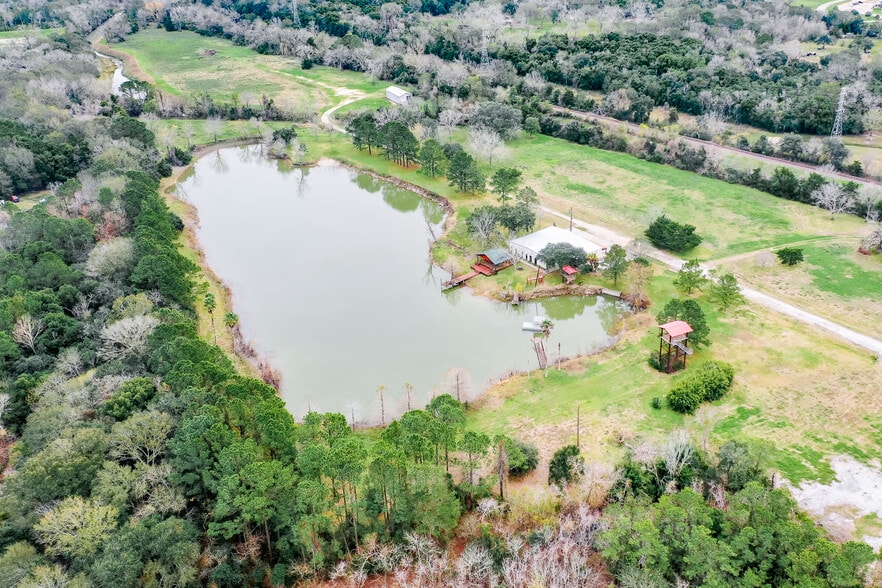 More Photos Of 850 County Road 149, Alvin Land For Sale