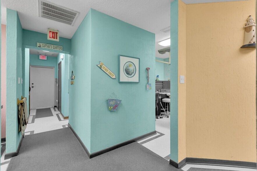 More Photos Of 150 N Banana River Dr, Merritt Island Healthcare For Lease