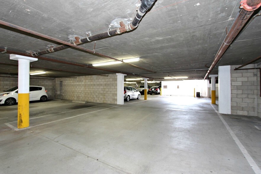 More Photos Of 13112 Hadley St, Whittier Office Residential For Lease
