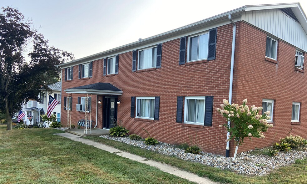 More Photos Of 305 Main St, Bellville Apartments For Sale