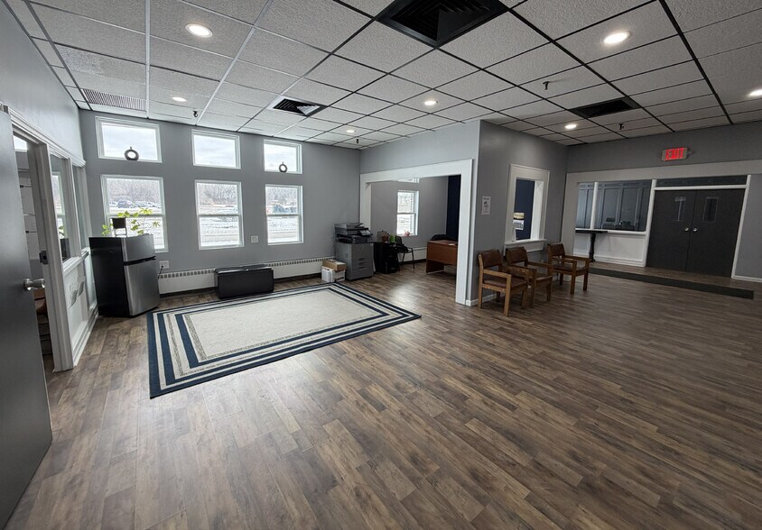 More Photos Of 1820 Iowa Ave, Lorain Warehouse For Sale