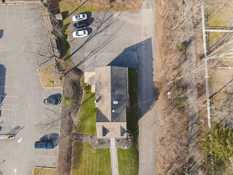 More Photos Of 593 Ramapo Valley Rd, Oakland Medical For Lease