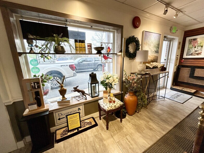 More Photos Of 1139 Walker Rd, Great Falls Storefront Retail Office For Lease