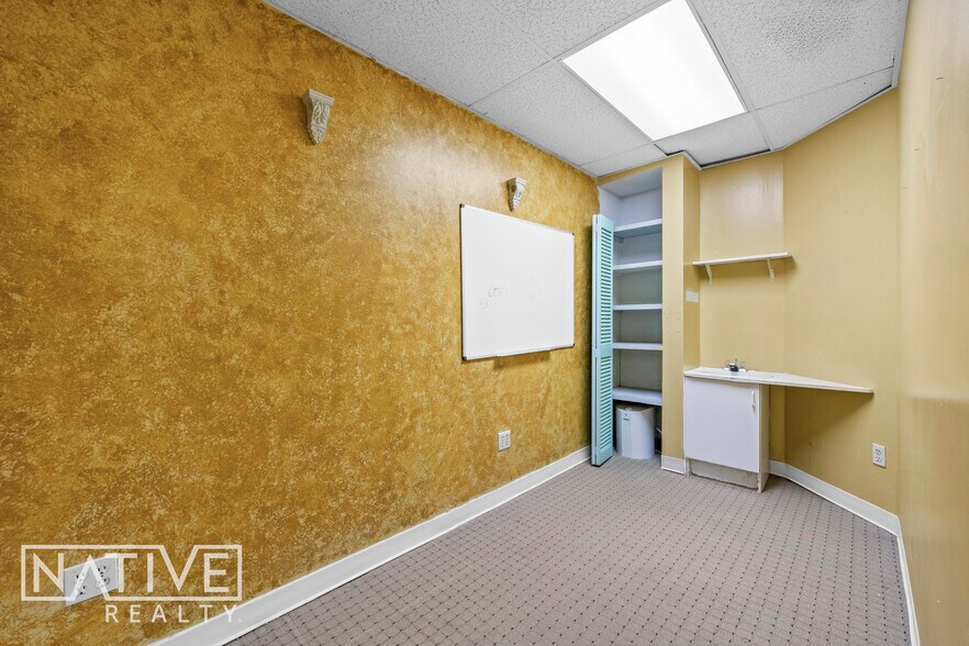More Photos Of 2920-2940 E Commercial Blvd, Fort Lauderdale Storefront Retail Office For Lease