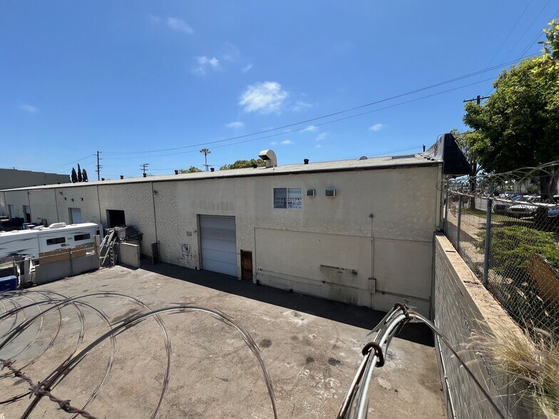 More Photos Of 1601-1635 Hoover Ave, National City Warehouse For Lease