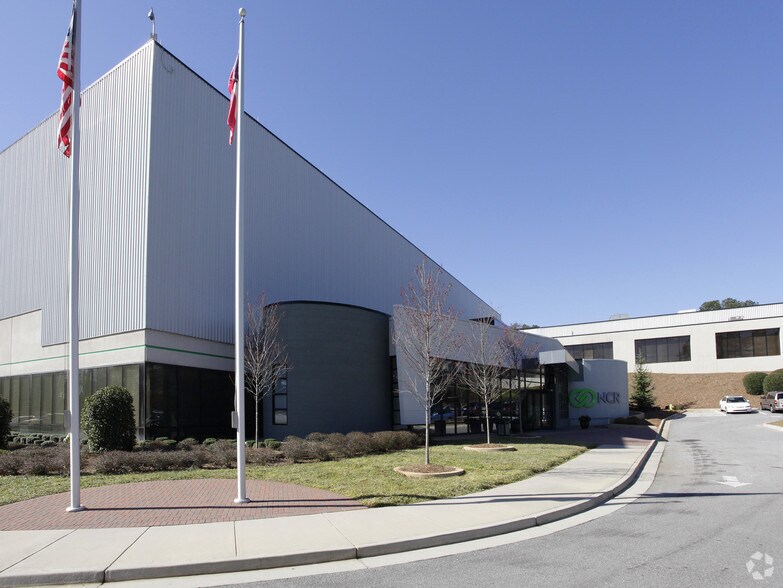 More Photos Of 200 Highway 74 S, Peachtree City Warehouse For Lease