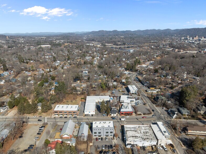 More Photos Of 315 Haywood Rd, Asheville Storefront Retail Residential For Sale