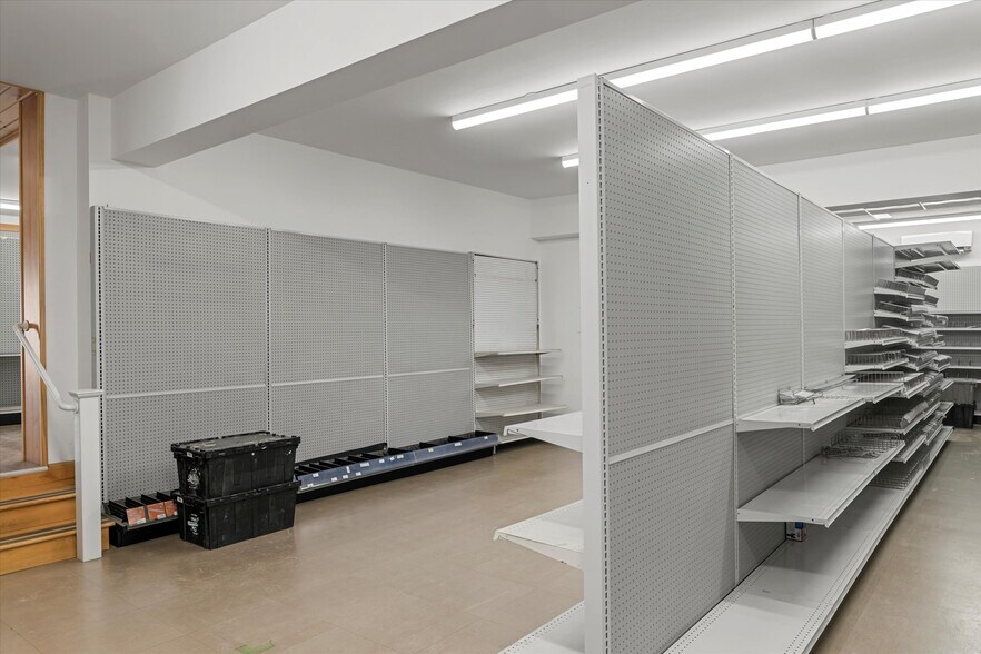 More Photos Of 309 Main St, Emlenton General Retail For Sale