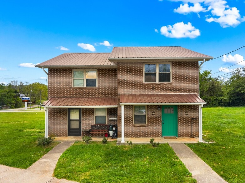 More Photos Of 3229 Blue Springs rd, Strawberry Plains Multifamily For Sale