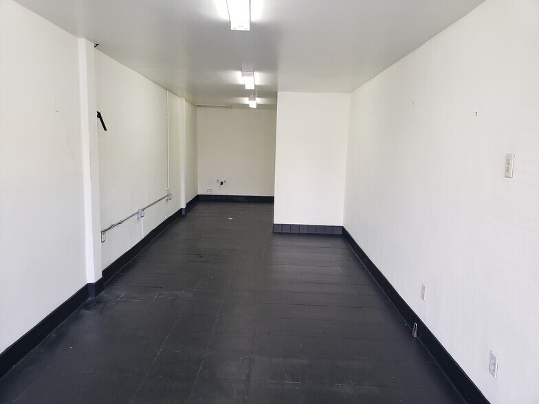 More Photos Of 4317-4319 Crenshaw Blvd, Los Angeles Storefront For Lease