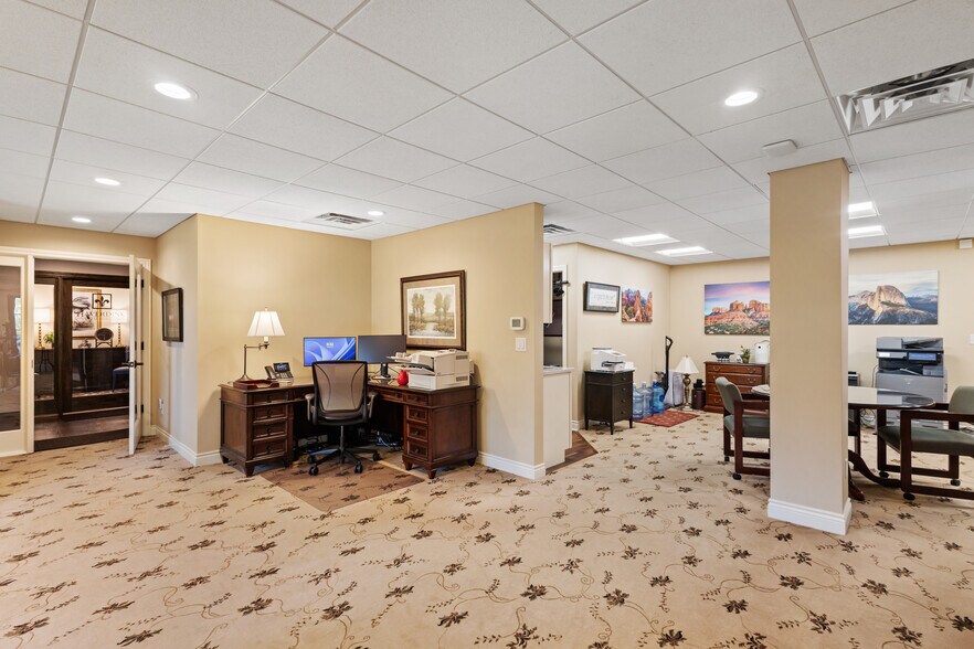More Photos Of 440 W Centre Ave, Portage Office For Sale