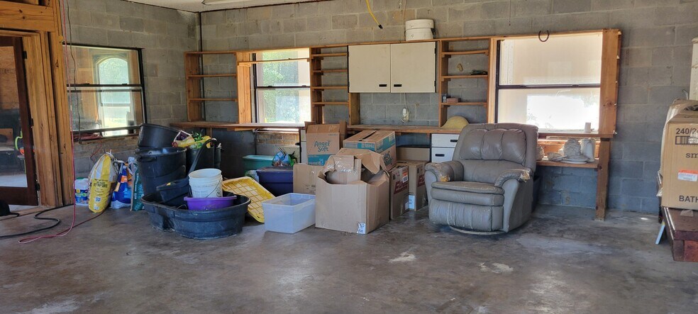 More Photos Of 766 County Road 4640, Winnsboro Specialty For Sale
