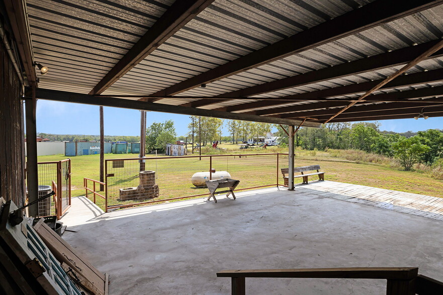 More Photos Of 14395 E Hwy 90A, Gonzales Restaurant For Sale