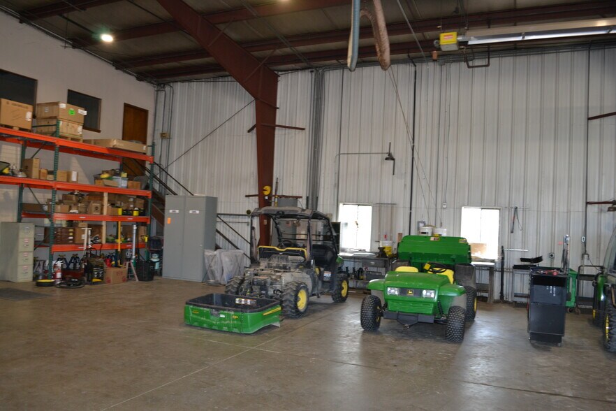 More Photos Of 1111 W 3rd St, Rushville Freestanding For Lease