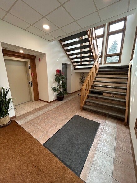 More Photos Of 674 US Highway 202, Bridgewater Office For Lease