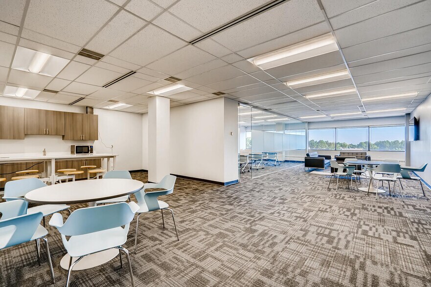 More Photos Of 4380 S Syracuse St, Denver Office For Lease