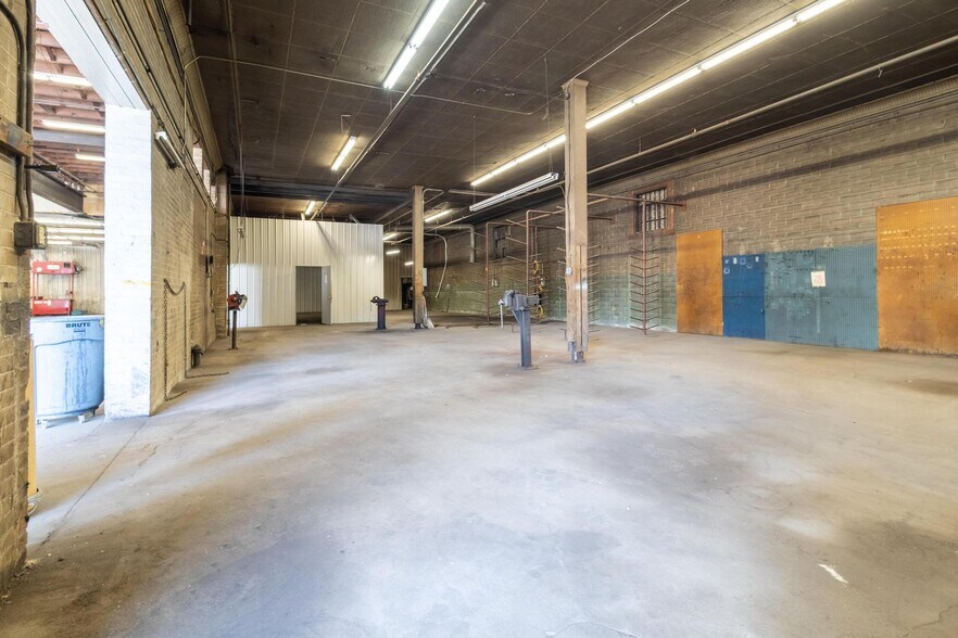 More Photos Of 620 South St, Steubenville Auto Dealership For Lease