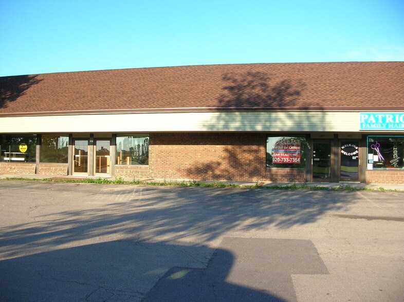 More Photos Of 1065-1085 Racine Rd, Menasha Storefront Retail Office For Sale