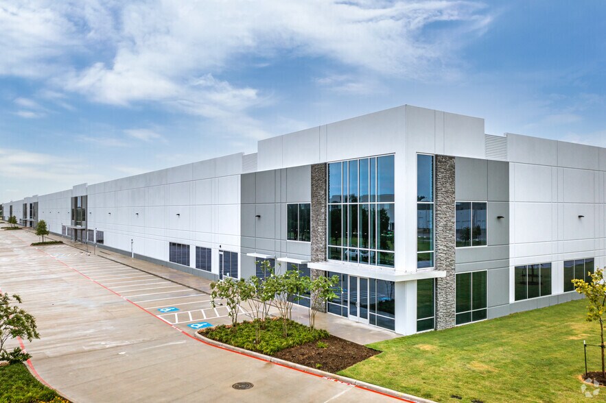 More Photos Of 5615-5890 W Fuqua St, Houston Unknown For Sale