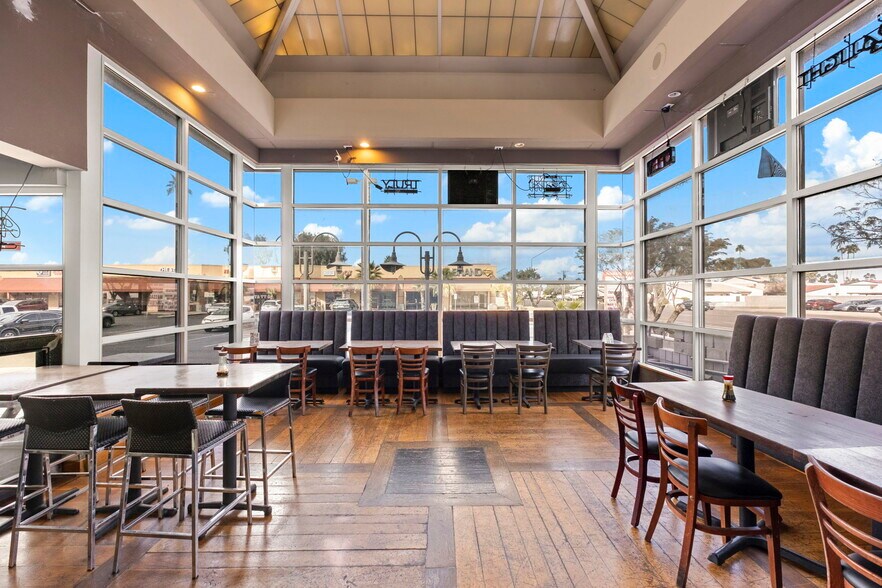 More Photos Of 1120 N Dobson Rd, Mesa Restaurant For Sale