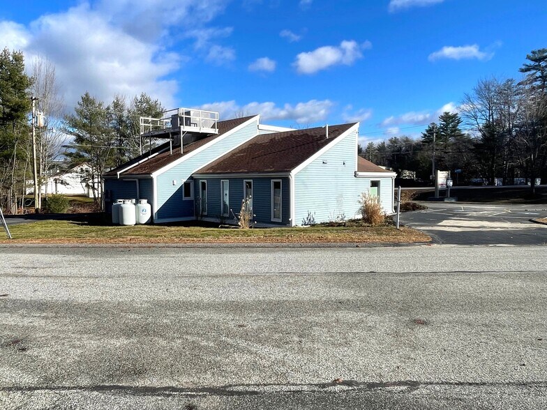 More Photos Of 1278 Roosevelt Trl, Raymond Freestanding For Lease
