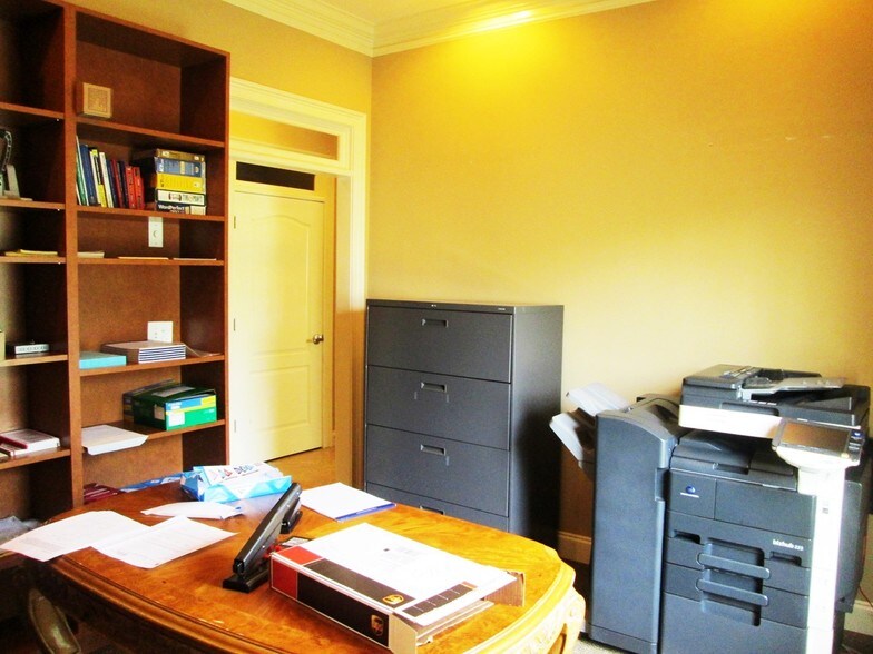 More Photos Of 4485 Tench Rd, Suwanee Office For Sale