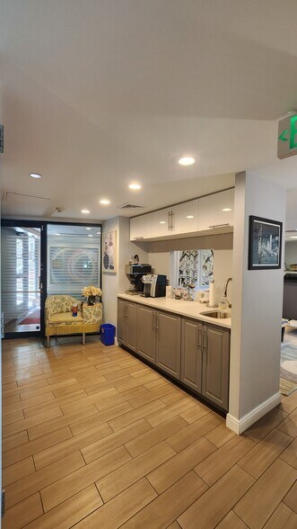 More Photos Of 1350 Lawrence St, Denver Apartments For Sale