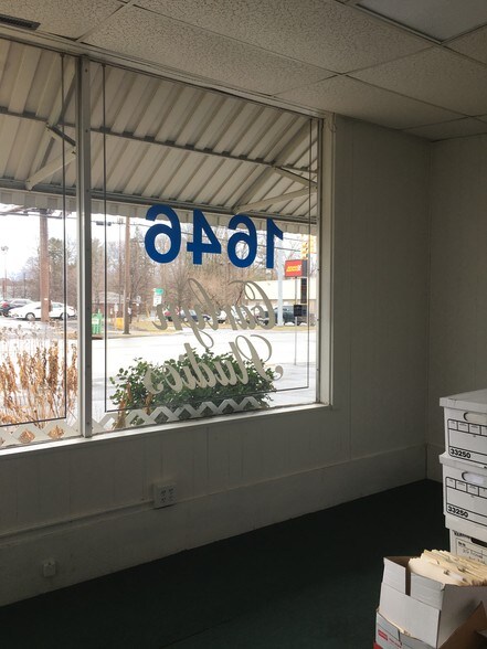 More Photos Of 1646-1650 State St, Schenectady Freestanding For Lease