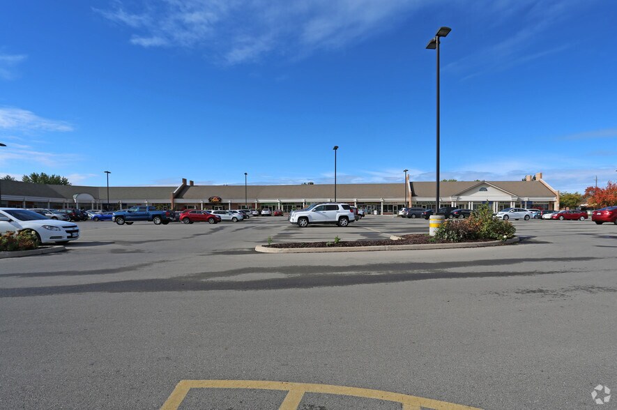 More Photos Of 211 Martindale Rd, St Catharines General Retail For Lease