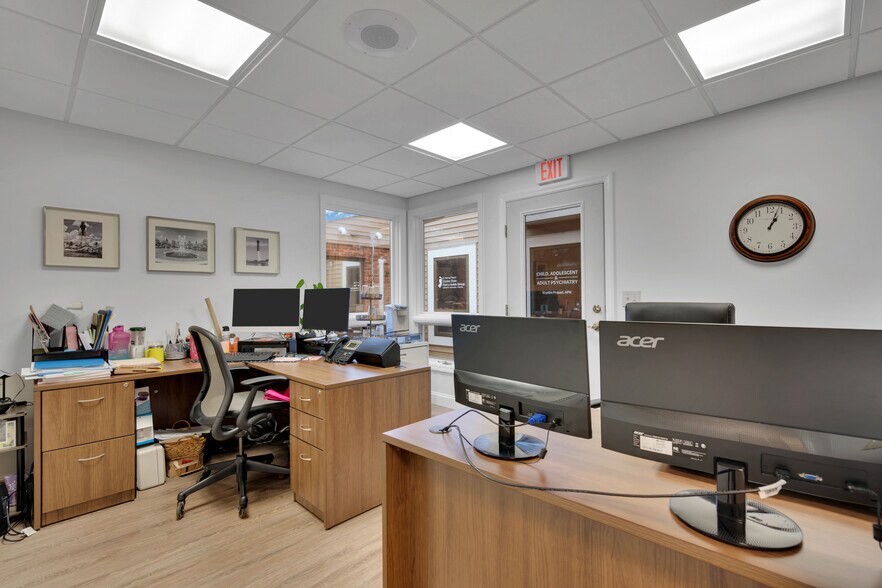 More Photos Of 776-780 Commons Way, Toms River Office For Sale