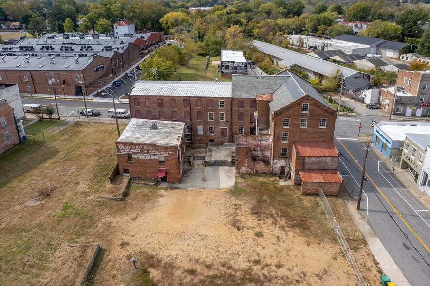 More Photos Of 125 N Market St, Petersburg Warehouse For Sale
