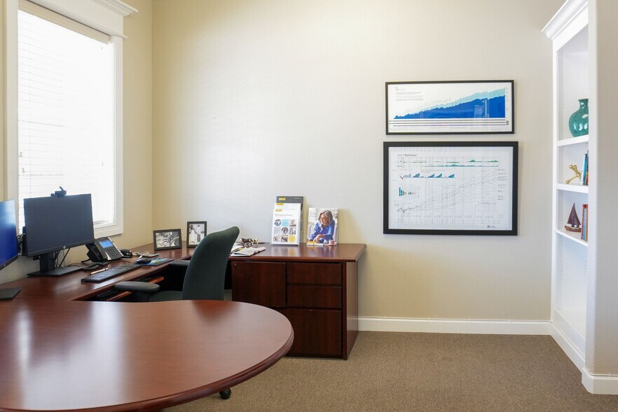 More Photos Of 15217 S Padre Island Dr, Corpus Christi Office For Lease