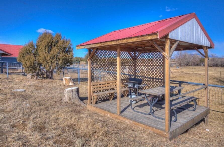 More Photos Of 22540 Us Highway 160, Walsenburg Veterinarian Kennel For Sale