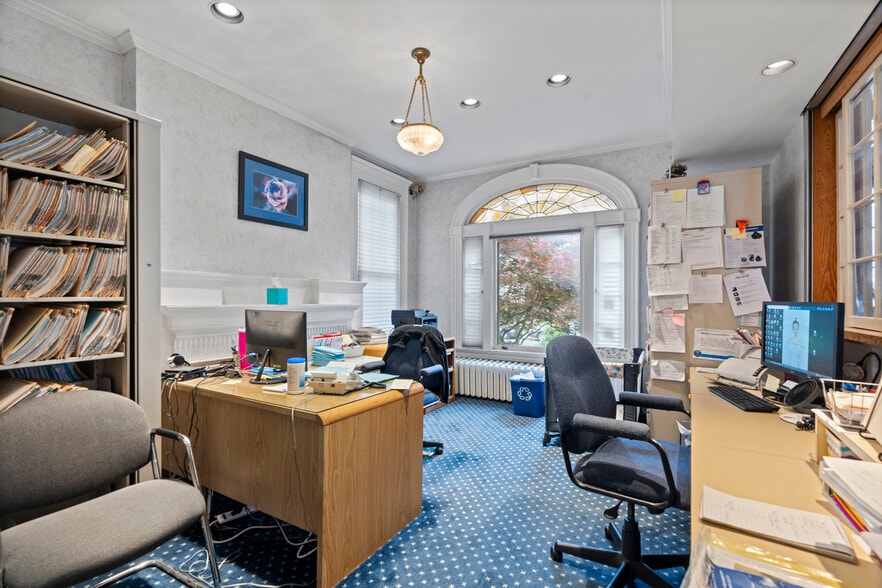 More Photos Of 1481 Chapel St, New Haven Office For Sale
