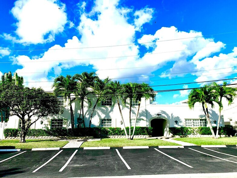 Primary Photo Of 2735 NE 28th Ct, Lighthouse Point Apartments For Sale