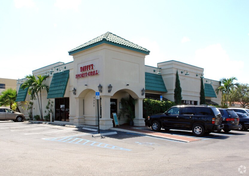 More Photos Of 4200-4242 Northlake Blvd, West Palm Beach Unknown For Lease