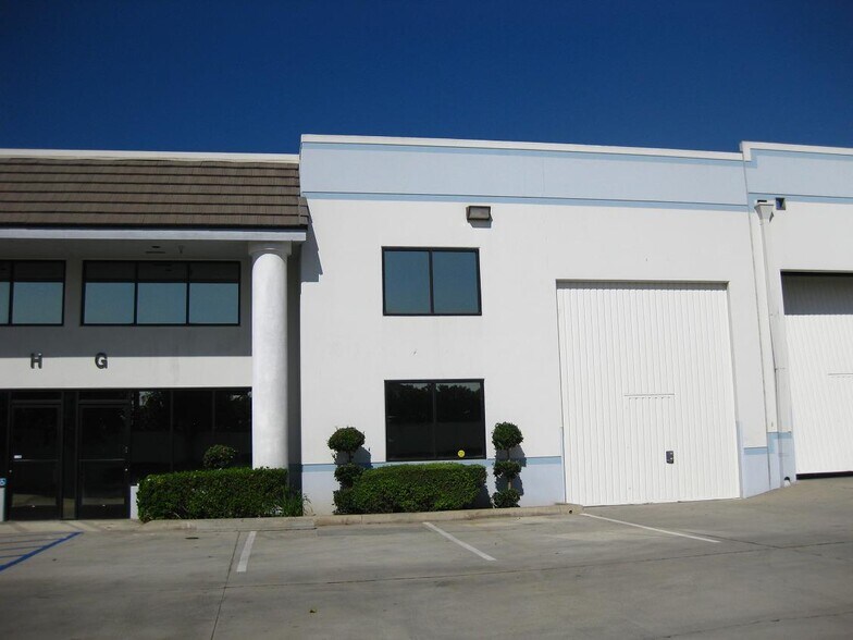 More Photos Of 9528 E Rush St, South El Monte Manufacturing For Lease