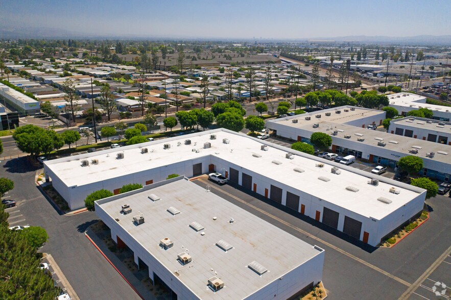 More Photos Of 600 S Grand Ave, Santa Ana Unknown For Lease