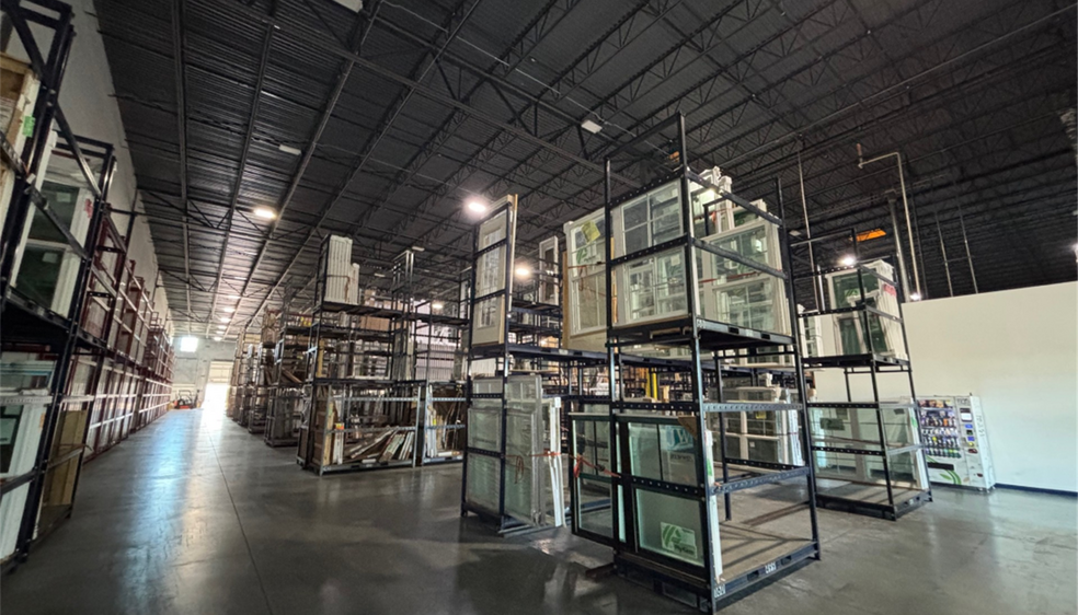 More Photos Of 33 Acme Way, Wilmington Distribution For Lease