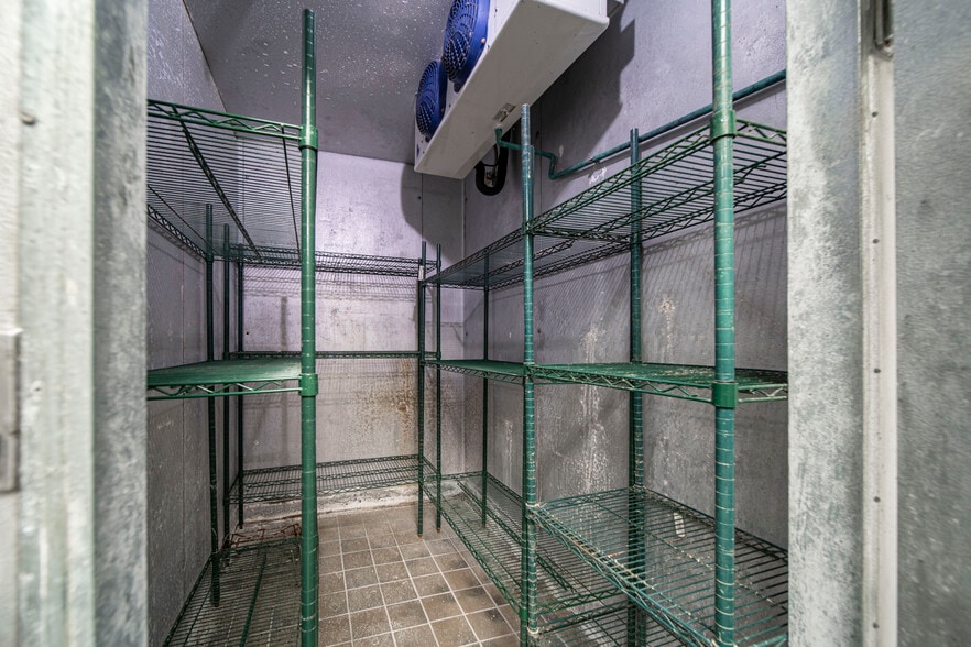 More Photos Of 580 N Atlantic Blvd, Monterey Park Apartments For Lease