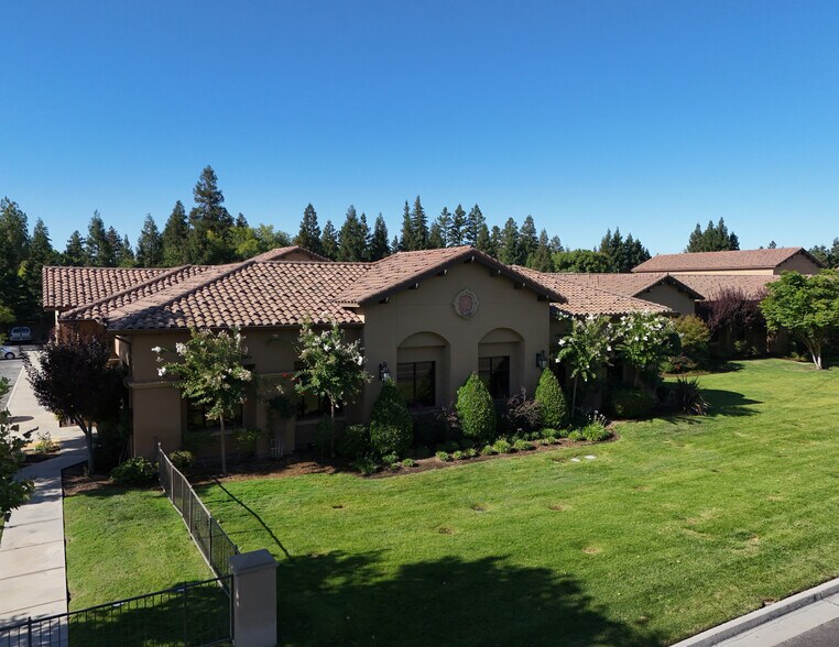 More Photos Of 6873 N West Ave, Fresno Office For Lease