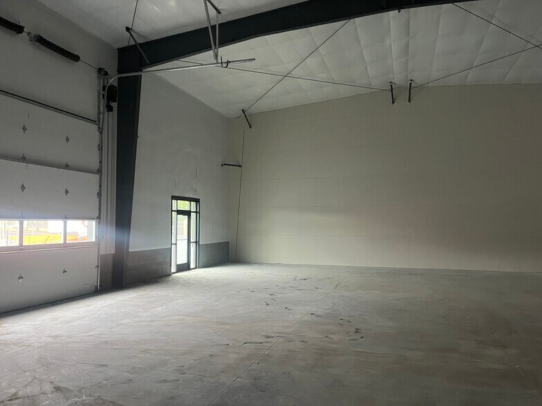 More Photos Of 1530 Georgia Ave, Richland Warehouse For Lease