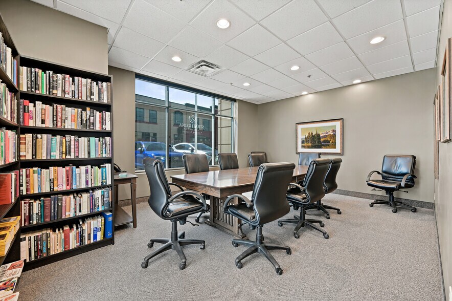 More Photos Of 150 Chippewa Rd, Sherwood Park Flex For Sale