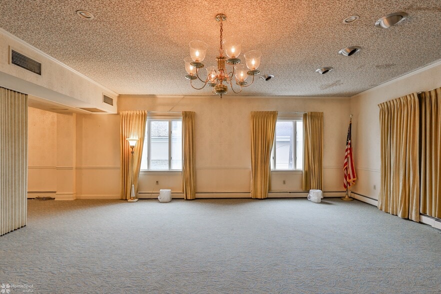 More Photos Of 1619 W Hamilton St, Allentown Funeral Home For Sale