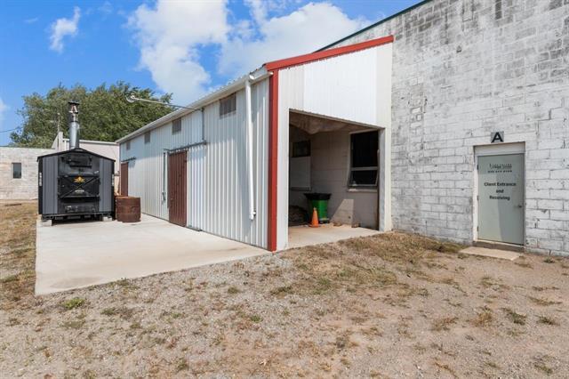 More Photos Of 8889 Oakwood Ave, Neenah Service For Sale