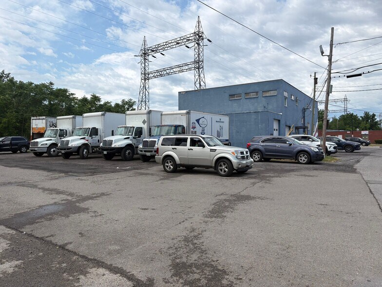More Photos Of 745 Walden ave, Buffalo Manufacturing For Lease