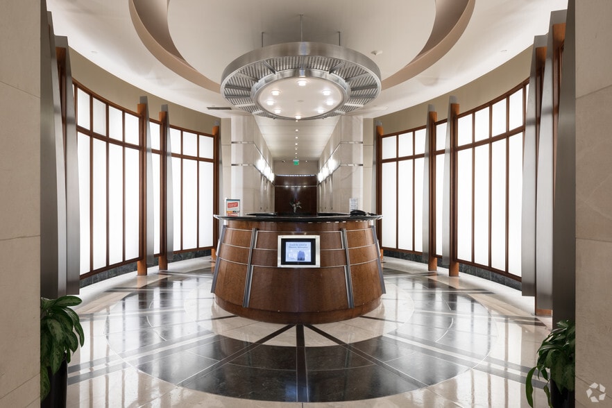 More Photos Of 2000 S Colorado Blvd, Denver Office For Lease