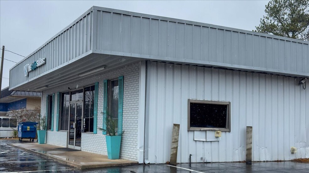 More Photos Of 5610 Old National Hwy, Atlanta Office For Sale