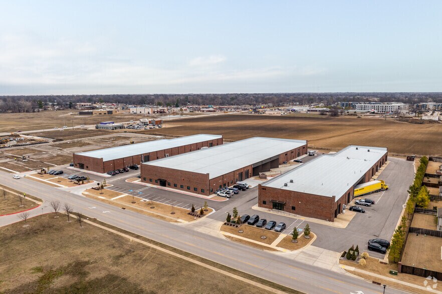 More Photos Of 12231 S 74th East Ave Ave, Bixby Unknown For Lease